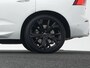 Volvo XC60 T6 Plug-in Hybrid AWD Plus Black Edition | Luchtvering | Premium Pack | Head-Up | Harman/Kardon | Panoramadak | 360° Camera