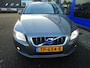 Volvo V70 2.5 T SUMMUM,AUT,LEDER,17 INCH,TREKH, NW STAAT!
