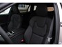 Volvo V60 2.0 T6 Plug-in hybrid AWD Essential | Bright dusk metallic | Lederen bekleding | Extra getint glas | Donkere hemelbekleding | Park assist voor- en achter | 19'' 5-triple spaaks velgen | Buitenspiegels dimmend | Verwarmbaar stuurwiel | Verwambare voorstoelen | Blind spot | Adaptive cruise control |