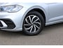 Volkswagen Polo 1.0 TSI Life | Achterbank in delen neerklapbaar | Airco | Alarm klasse 1(startblokkering)