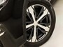 Peugeot 3008 1.2 PureTech Allure Sport (PANORAMADAK, APPLE CARPLAY, GROOT NAVI, PARKEERSENSOREN, SPORTSTOELEN, SFEERVERLICHTING, CRUISE, NIEUWE APK, NIEUWSTAAT)