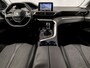 Peugeot 3008 1.2 PureTech Allure Sport (PANORAMADAK, APPLE CARPLAY, GROOT NAVI, PARKEERSENSOREN, SPORTSTOELEN, SFEERVERLICHTING, CRUISE, NIEUWE APK, NIEUWSTAAT)