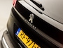 Peugeot 3008 1.2 PureTech Allure Sport (PANORAMADAK, APPLE CARPLAY, GROOT NAVI, PARKEERSENSOREN, SPORTSTOELEN, SFEERVERLICHTING, CRUISE, NIEUWE APK, NIEUWSTAAT)