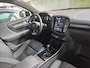 Volvo XC40 Recharge Plus 70 kWh | Adaptieve Cruise Control | Dodehoek Detectie | Stoel en Stuurverwarming | 20” | Nubuck Bekleding |