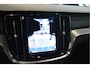 Volvo V60 2.0 T6 Plug-in hybrid AWD Plus Dark leer trekhaak !!
