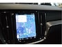 Volvo V60 2.0 T6 Plug-in hybrid AWD Plus Dark leer trekhaak !!