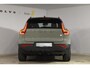 Volvo XC40 231PK Recharge Pure Electric Plus Navigatie / Adaptive Cruise Control / Stoelverwarming / Stuurverwarming / Semi-elektrische trekhaak / Elektrische achterklep / 19" Velgen / Zwart dak