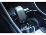 Volvo XC40 231PK Recharge Pure Electric Plus Navigatie / Adaptive Cruise Control / Stoelverwarming / Stuurverwarming / Semi-elektrische trekhaak / Elektrische achterklep / 19" Velgen / Zwart dak