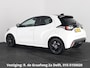 Toyota Yaris 1.5 Hybrid Active Sport | Apple Carplay & AndroidAUTO | 15"Lichtmetalen velgen | Privacy Glass |