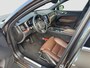 Volvo XC60 2.0 B5 Momentum Exclusive | Pano | Leder | 360* | H&K