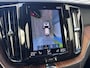 Volvo XC60 2.0 B5 Momentum Exclusive | Pano | Leder | 360* | H&K |