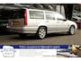 Volvo V70 2.5 144 pk, Lage km-stand! Airco, Trekhaak