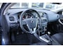 Volvo V40 T2 Momentum | Org. NL | Verw. Voorstoelen | Parkeersensoren achter | | Cruise Control |