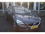 Volvo V40 T2 Momentum | Org. NL | Verw. Voorstoelen | Parkeersensoren achter | | Cruise Control |