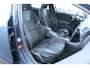 Volvo V40 T2 Momentum | Org. NL | Verw. Voorstoelen | Parkeersensoren achter | | Cruise Control |