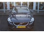 Volvo V40 T2 Momentum | Org. NL | Verw. Voorstoelen | Parkeersensoren achter | | Cruise Control |