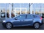 Volvo V40 T2 Momentum | Org. NL | Verw. Voorstoelen | Parkeersensoren achter | | Cruise Control |
