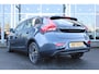 Volvo V40 T2 Momentum | Org. NL | Verw. Voorstoelen | Parkeersensoren achter | | Cruise Control |