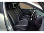 Renault Clio 1.2 TCe Intens, Navigatie, Airco, Cruise, Lichtmetalen Velgen, PDC achter.