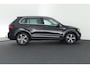Volkswagen Tiguan 1.4 TSI 150pk Connected Series Trekhaak Navigatie Stoelverwarming