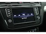 Volkswagen Tiguan 1.4 TSI 150pk Connected Series Trekhaak Navigatie Stoelverwarming