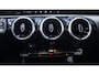 Mercedes-Benz CLA Shooting Brake 180 Business Line NAP 1e eigen. LED-verlichting 17"-lichtmetalen velgen navigatie PDC v+a DAB bluetooth Camera sportstoelen stoelverwarming voor electr-achterklep schakelflippers aan het stuur