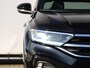 Volkswagen T-Roc 1.5 TSI R-Line Business 150PK DSG | Led | Panoramadak | Stoelverwarming | Camera |