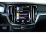 Volvo V60 2.0 B3 Momentum Advantage | Navigatie full map | Cruise control | LED | Apple Carplay/ Android auto | Bots herkeninning |