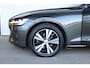 Volvo V60 2.0 B3 Momentum Advantage | Navigatie full map | Cruise control | LED | Apple Carplay/ Android auto | Bots herkeninning |