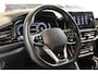 Volkswagen T-Roc 1.5 TSI 150pk R-Line Business+ | IQ. Light | Camera | Panoramadak | 100% (Dealer) onderhouden label