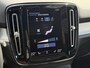 Volvo XC40 Plug-in Hybrid T4 Plus Dark | Facelift | Panoramadak | Harman Kardon audio | Elektrische stoelverstelling | Stoel- en stuurverwarming | Cruise control | Getint glas | Climate control | LED koplampen | Navigatie | Apple Carplay / Android Auto |