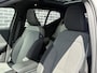 Volvo XC40 Plug-in Hybrid T4 Plus Dark | Facelift | Panoramadak | Harman Kardon audio | Elektrische stoelverstelling | Stoel- en stuurverwarming | Cruise control | Getint glas | Climate control | LED koplampen | Navigatie | Apple Carplay / Android Auto |