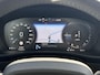 Volvo XC40 Plug-in Hybrid T4 Plus Dark | Facelift | Panoramadak | Harman Kardon audio | Elektrische stoelverstelling | Stoel- en stuurverwarming | Cruise control | Getint glas | Climate control | LED koplampen | Navigatie | Apple Carplay / Android Auto |
