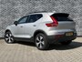 Volvo XC40 Plug-in Hybrid T4 Plus Dark | Facelift | Panoramadak | Harman Kardon audio | Elektrische stoelverstelling | Stoel- en stuurverwarming | Cruise control | Getint glas | Climate control | LED koplampen | Navigatie | Apple Carplay / Android Auto |