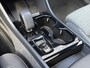 Volvo XC40 Plug-in Hybrid T4 Plus Dark | Facelift | Panoramadak | Harman Kardon audio | Elektrische stoelverstelling | Stoel- en stuurverwarming | Cruise control | Getint glas | Climate control | LED koplampen | Navigatie | Apple Carplay / Android Auto |