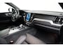 Volvo XC60 T6 AWD Plus Black Edition | Luchtvering | Stoelventilatie | Camera | Trekhaak | Nappa | Panoramadak