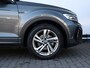 Volkswagen T-Roc 1.5 TSI R-Line 150PK DSG | Led | Camera | Trekhaak | Stoelverwarming | Navigatie