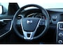 Volvo V60 2.0 T4 Automaat Business Sport | Elektrisch Glazen Schuif-/Kanteldak | Alarmklasse 3 | Getint Glas Achter | Afneembare Trekhaak | Adaptieve Bi-Xenon Koplampen Met Bochtverlichting | Lederen Bekleding | Keyless Entry | Cruise Control | Achteruitrijcamera | Parkeersensoren Voor & Achter | Navigatie | Bluetooth | Parkeerverwarming Met Timer | R-Design In- en Exterieur | Volvo On Call | Park Pilot Assist | Digitaal Instrumentenpaneel | Keyless Entry | Roofrails