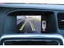 Volvo V60 2.0 T4 Automaat Business Sport | Elektrisch Glazen Schuif-/Kanteldak | Alarmklasse 3 | Getint Glas Achter | Afneembare Trekhaak | Adaptieve Bi-Xenon Koplampen Met Bochtverlichting | Lederen Bekleding | Keyless Entry | Cruise Control | Achteruitrijcamera | Parkeersensoren Voor & Achter | Navigatie | Bluetooth | Parkeerverwarming Met Timer | R-Design In- en Exterieur | Volvo On Call | Park Pilot Assist | Digitaal Instrumentenpaneel | Keyless Entry | Roofrails