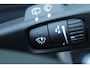 Volvo V60 2.0 T4 Automaat Business Sport | Elektrisch Glazen Schuif-/Kanteldak | Alarmklasse 3 | Getint Glas Achter | Afneembare Trekhaak | Adaptieve Bi-Xenon Koplampen Met Bochtverlichting | Lederen Bekleding | Keyless Entry | Cruise Control | Achteruitrijcamera | Parkeersensoren Voor & Achter | Navigatie | Bluetooth | Parkeerverwarming Met Timer | R-Design In- en Exterieur | Volvo On Call | Park Pilot Assist | Digitaal Instrumentenpaneel | Keyless Entry | Roofrails
