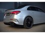 Mercedes-Benz A-klasse 180 Business Solution AMG | Panoramadak | Stoelverwarming | Camera | Navigatie | Apple Carplay | Keyless | Cruise Control | DAB |