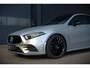 Mercedes-Benz A-klasse 180 Business Solution AMG | Panoramadak | Stoelverwarming | Camera | Navigatie | Apple Carplay | Keyless | Cruise Control | DAB |