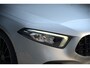 Mercedes-Benz A-klasse 180 Business Solution AMG | Panoramadak | Stoelverwarming | Camera | Navigatie | Apple Carplay | Keyless | Cruise Control | DAB |