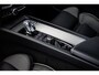 Volvo XC60 2.0 T6 Plug-in hybrid AWD Plus Black Edition | Adaptieve Cruise Control | Panoramadak | Stoel en Stuurverwarming | Dodehoek Detectie | 21" |