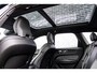 Volvo XC60 2.0 T6 Plug-in hybrid AWD Plus Black Edition | Adaptieve Cruise Control | Panoramadak | Stoel en Stuurverwarming | Dodehoek Detectie | 21" |