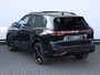Volkswagen Tiguan 1.5 eHybrid R-Line Edition 272PK | Panoramadak | Trekhaak | Head-up display | Led Matrix | Stoelverwarming | Keyless