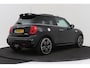 MINI Cooper S Mini 2.0 | Org NL | Panoramadak | Head-Up | Dealer Ond. | Stoelverwarming | Climate Control | Harman/Kardon |