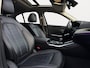 BMW 3-Serie 320i 184PK High Executive M-Sport Ext. Pano Leer Camera