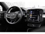 Volvo XC40 1.5 T4 Plug-in hybrid Plus Dark | Facelift | Panoramadak | Harman Kardon audio | Elektrische stoelverstelling | Stoel- en stuurverwarming | Cruise control | Navigatie | Apple Carplay / Android Auto | Climate control | LED koplampen |
