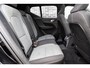 Volvo XC40 1.5 T4 Plug-in hybrid Plus Dark | Facelift | Panoramadak | Harman Kardon audio | Elektrische stoelverstelling | Stoel- en stuurverwarming | Cruise control | Navigatie | Apple Carplay / Android Auto | Climate control | LED koplampen |